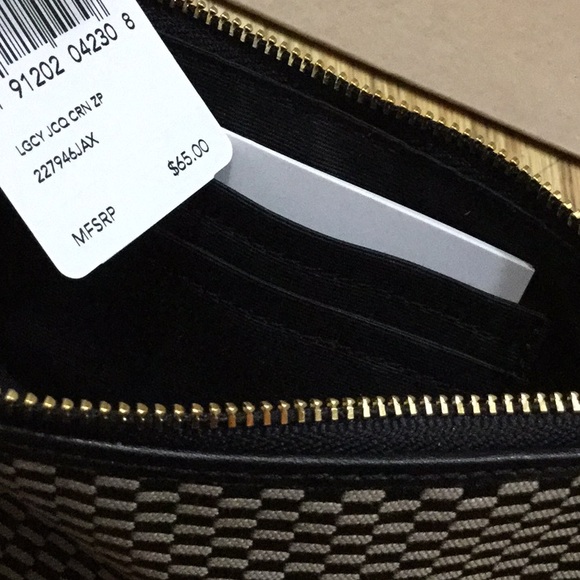 Small 4x6 wristlet - Picture 2 of 2